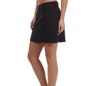 Patagonia Duway Skort Skirt Size 4 Black Microfiber Athleisure Golf Tennis